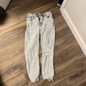 Abercrombie Light Wash Mom Jeans